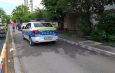 Un adolescent de 17 ani a urmărit o femeie pe o stradă din Slatina și a încercat să-i smulgă lănțișorul de la gât. A fost reținut