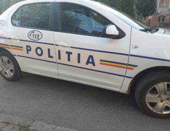 Un tânăr, lovit cu un obiect contondent, altul ar fi fost împușcat cu un pistol cu bile, pe o stradă din comuna Brâncoveni. Conflictul ar fi plecat de la o tânără