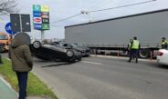 Patru mașini, implicate într-un accident rutier, în Slatina. O femeie, din comuna Șerbănești, a ajuns la spital