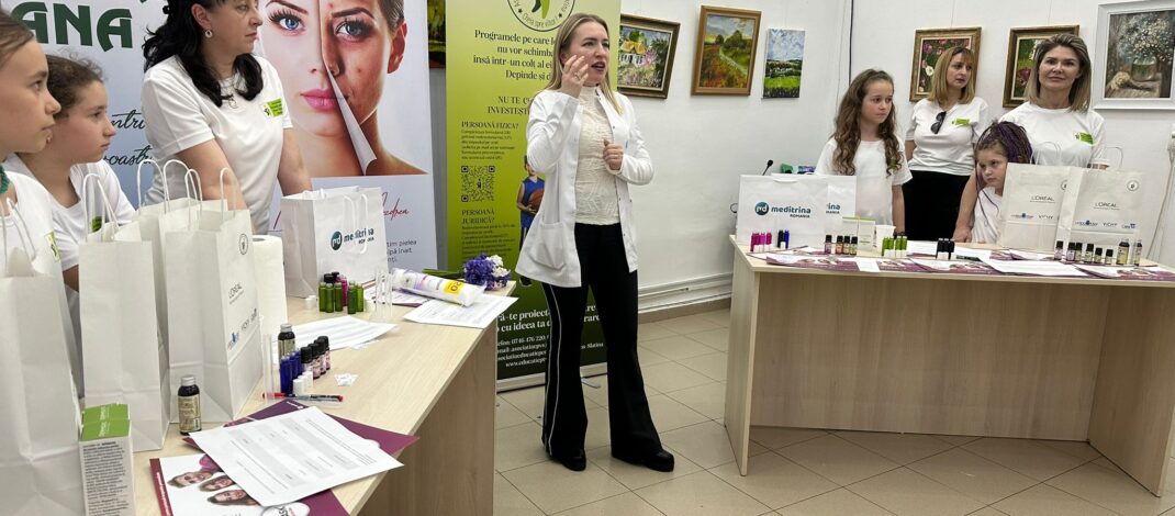 Medicul dermatolog Silvia Mezdrea, despre cauzele apariției acneei la adolescenți: Stresul, hormonii și alimentația. „Suntem ceea ce introducem în corpul nostru”