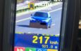 Șofer, prins cu 217 km/h, pe DEX12. A primit o amendă de peste 1800 de lei și a rămas  fără permis