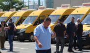 CJ Olt a distribuit 15 microbuze electrice primăriilor. Oprescu: „A contat numărul elevilor care necesită transport în fiecare localitate și lipsa microbuzului școlar”